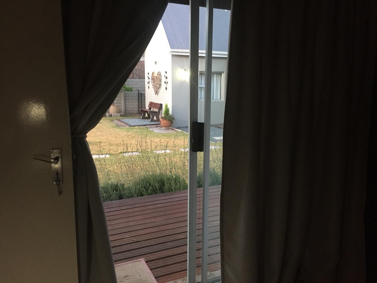 Tranquil House B&B @ 1 College Ave Queenstown Bagian luar foto
