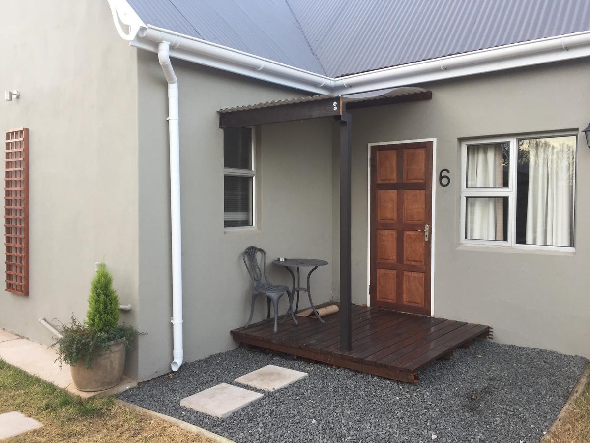 Tranquil House B&B @ 1 College Ave Queenstown Bagian luar foto